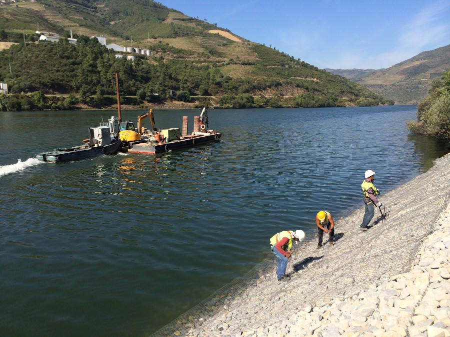 Proteção Taludes Via Férrea do Douro - Peso da Régua