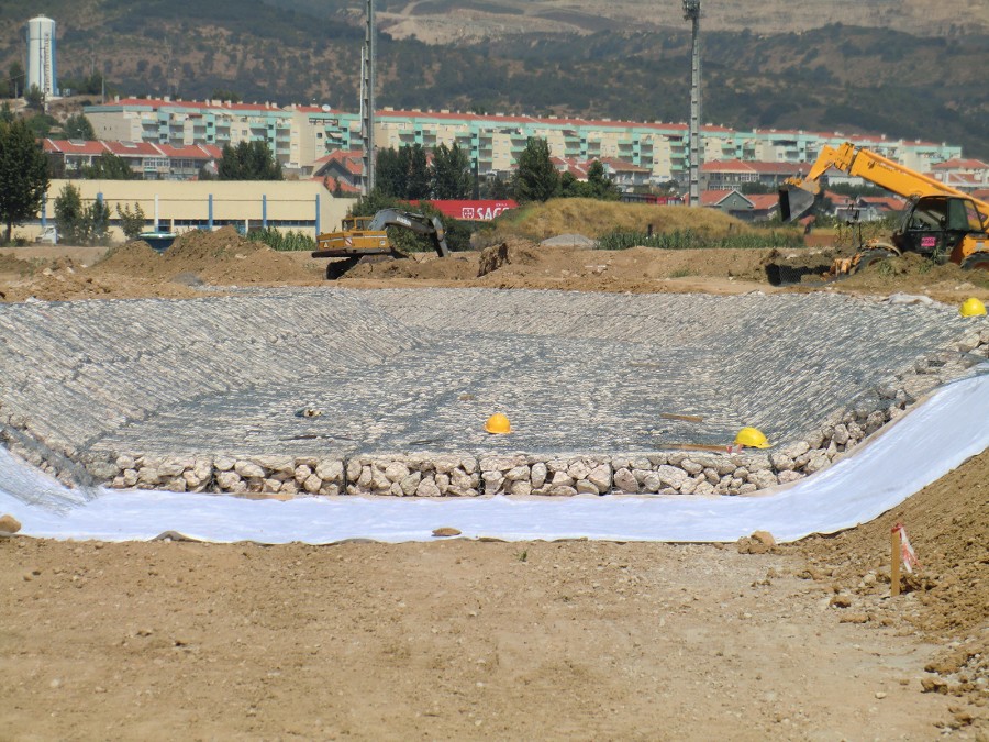 Regularização do Rio Crós Cós - Alverca